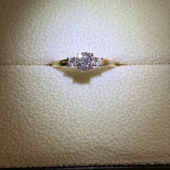 2.2CT Round Moissanite Three Stone Engagement Ring - Picture 5 of 5